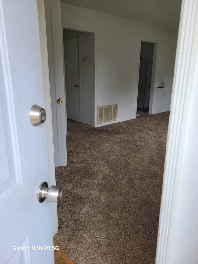 Photo - 526 E Harmon Dr Unit 526 E Harmon Dr