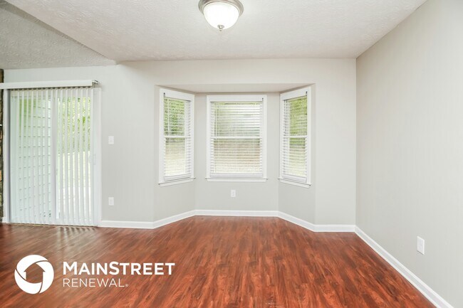 Photo - 120 Hearth Way