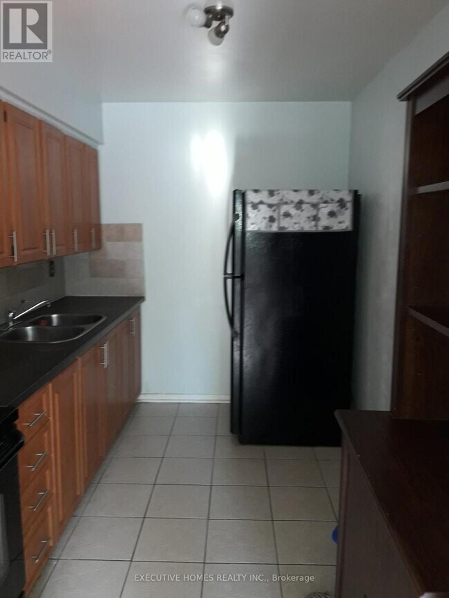 Photo - 100 Dundalk Dr Unité 110