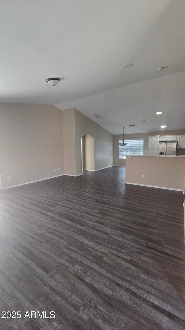 Photo - 355 W Holstein Trail