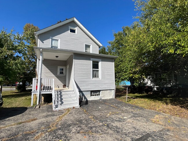 Photo - 8402 Blue Ash Rd