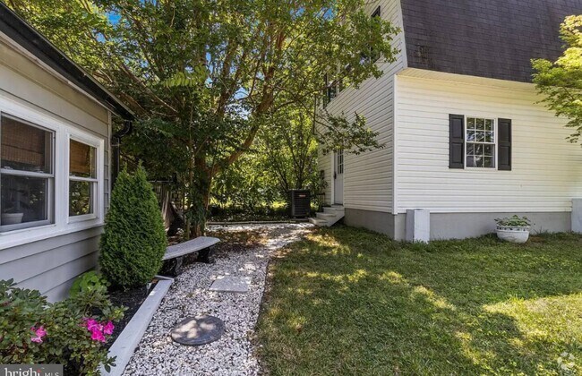 Building Photo - 37526 River Springs Rd Rental