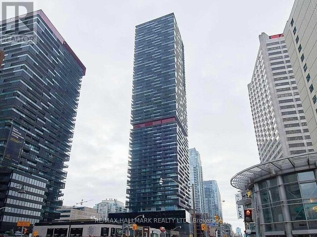 Photo - 8 Eglinton Ave E Unit 604
