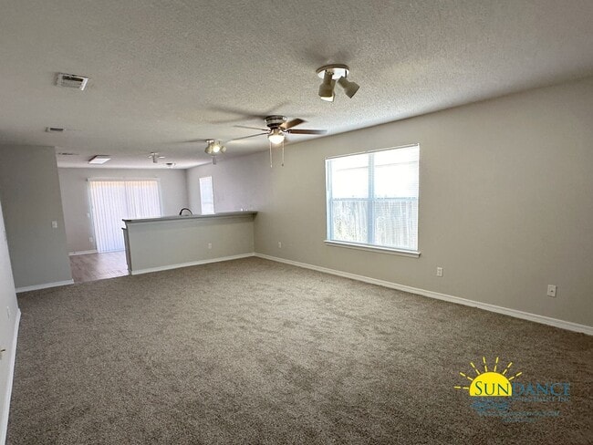 7692 Chablis Cir