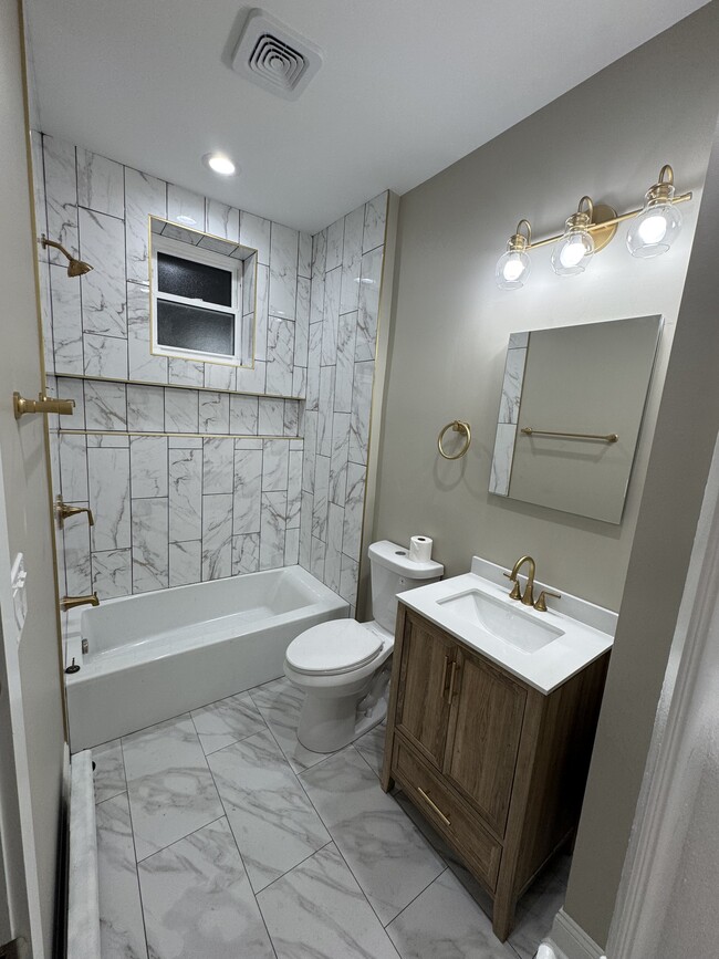 Photo - 2304 N Kenneth Ave Unit 2nd floor