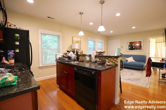 Photo - 55 Dunboy St Unit 2