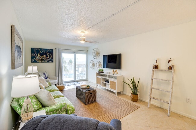 Building Photo - 201 E Ocean Dr Unit SI FL3-ID1545795P