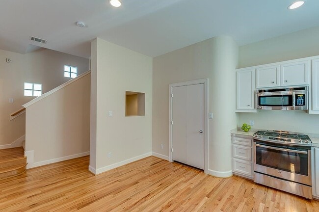 Photo - 3703 Main Poplar Dr