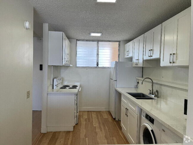Building Photo - To register for the showing time below, no... Rental