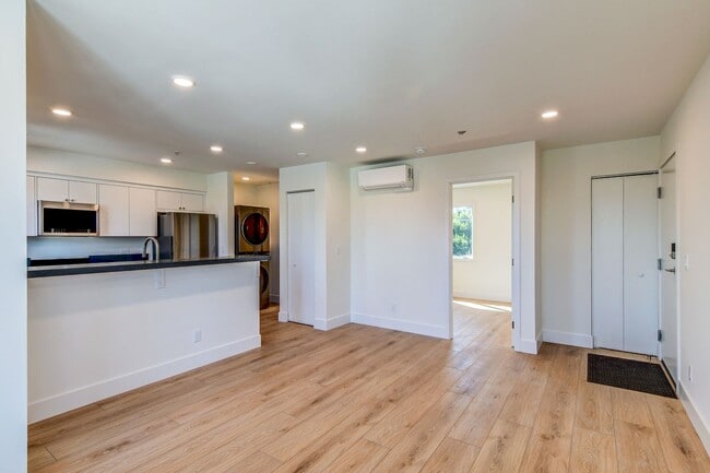 Photo - Now Leasing at The Gardens on Bancroft – W... Unit 3944-301