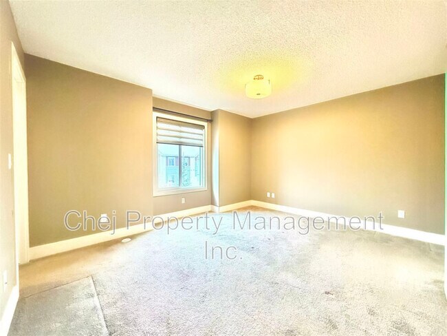 Photo - 2003 Rabbit Hill Rd NW