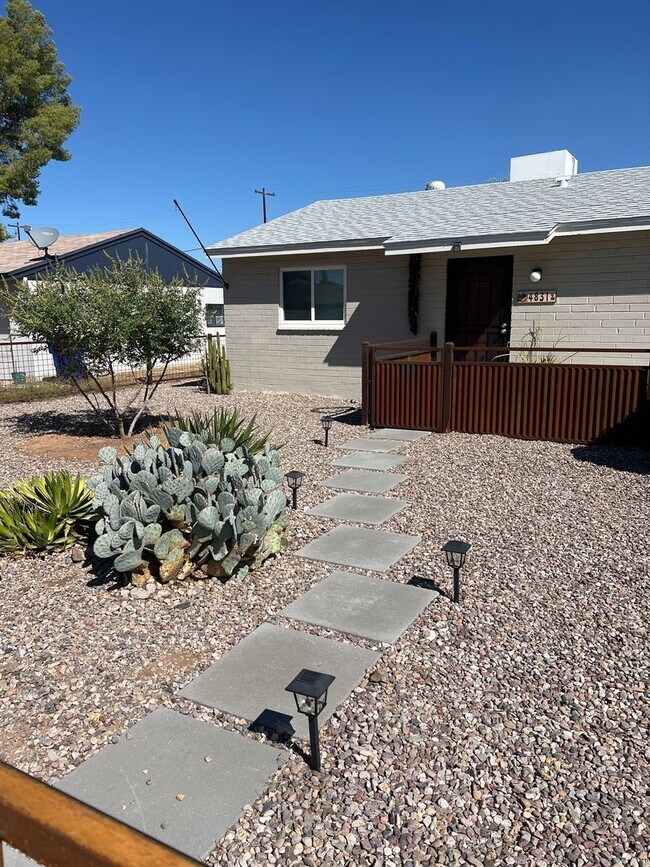 Photo - 4831 E Hampton St