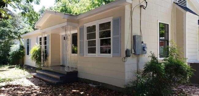 Photo - 50 Bishop Ln N