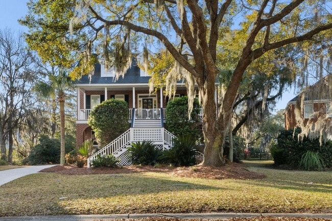 Building Photo - Charming Brick Home on the Marsh in Hobcaw...