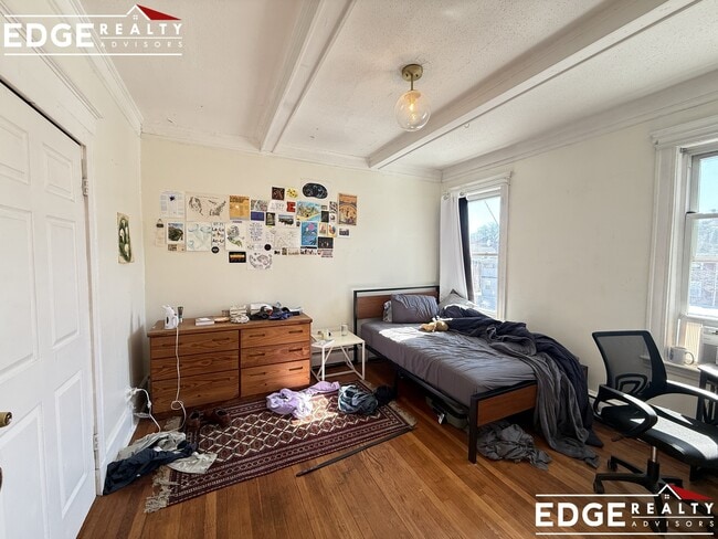 Photo - 1742 Commonwealth Ave Unidad 4