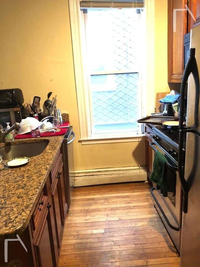 Photo - AMAZING 5 BED IN MISSION HILL!!! HOT LISTING!!!