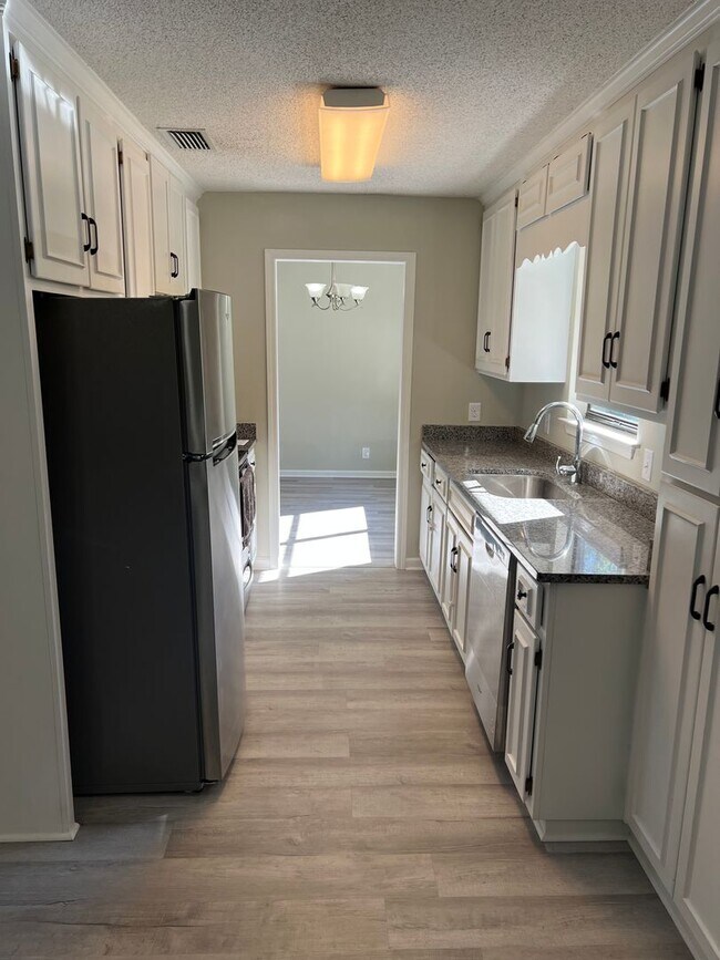 Photo - 140 Quail Run