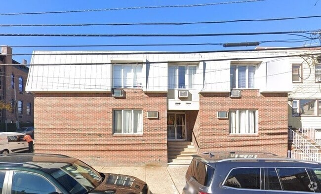 Building Photo - 227-229-229 Cambridge Ave Unit 3 Rental