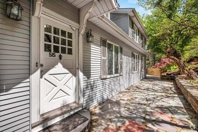 Building Photo - 515 Mountainview Ave Rental