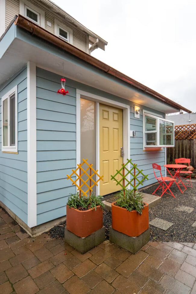 Photo - 3924 SE Grant Ct Unidad TGH