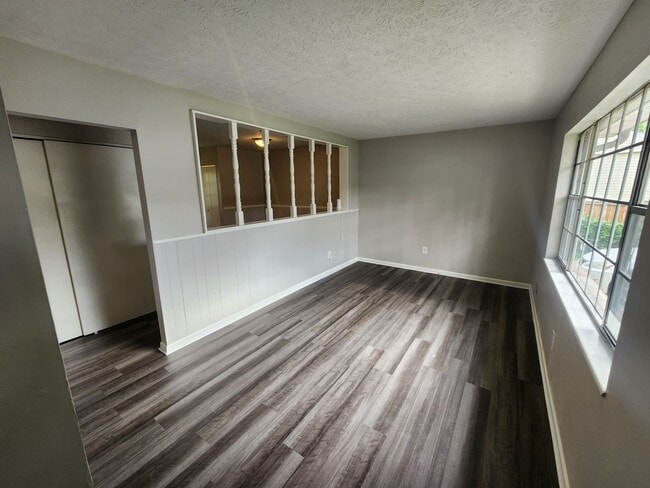 Photo - Updated 3 bedroom 1 bath in Fairdale with ...