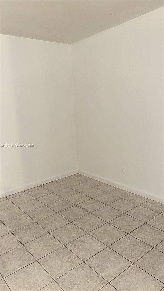 Photo - 101 NE 41st St Unit C53