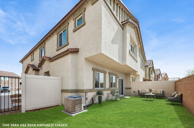 Photo - Elkhorn Pointe at Heartland