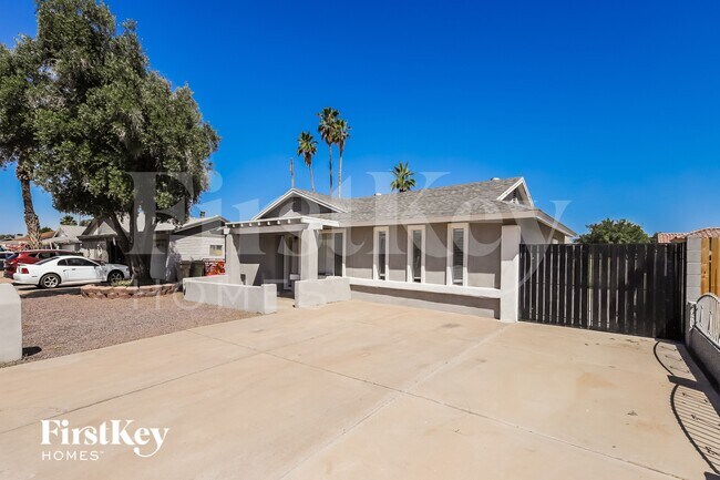 Photo - 7208 W Montebello Ave