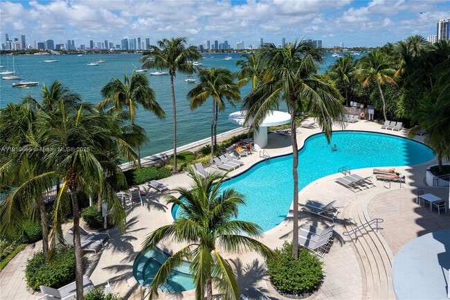 1330 West Ave Unit 1207