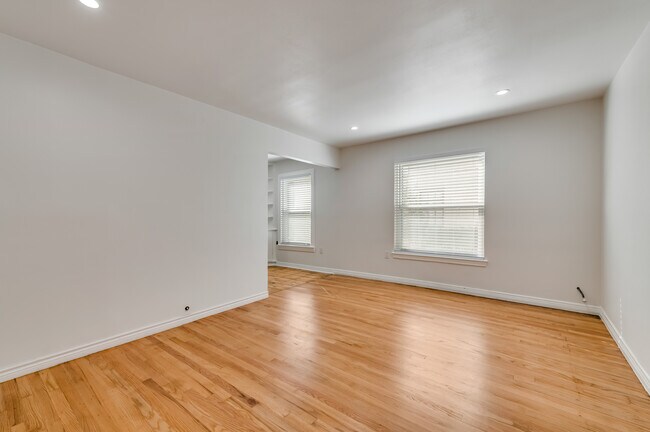 Photo - 4134 Prescott Ave Unit 2