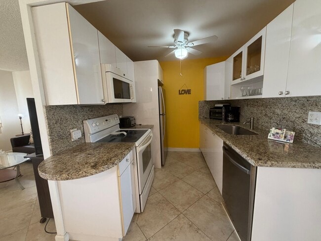 Photo - 3058 Ainslie Dr Unit 3058 - D