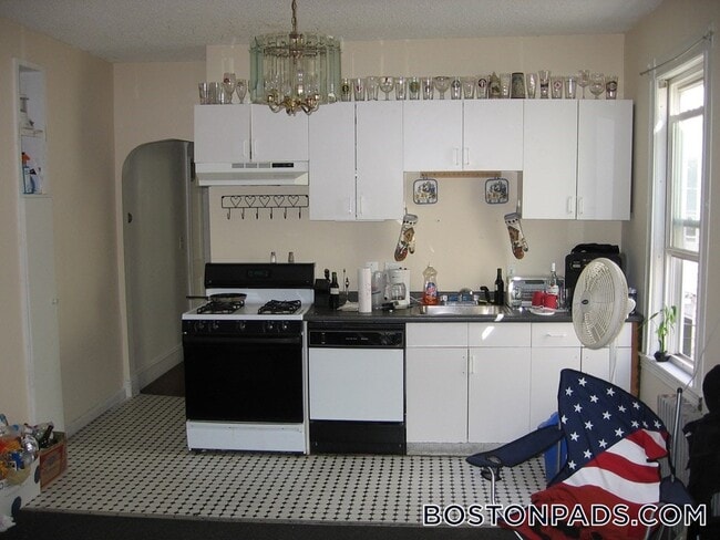 Photo - 292 Summit Ave Apartment Unit 3