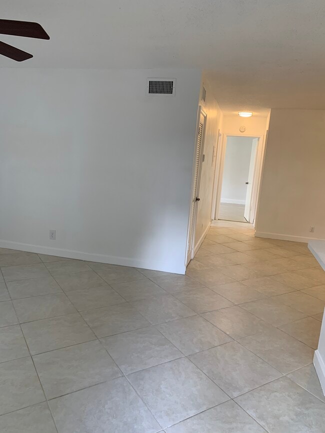 Photo - 1301 NW 12th Ave Unit 319A