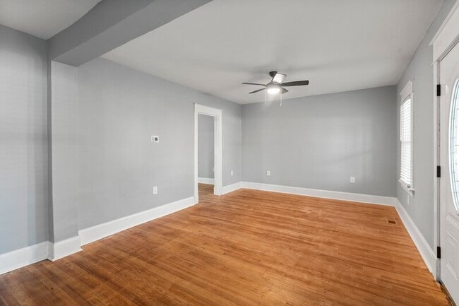 Photo - 2007 Westover Ave