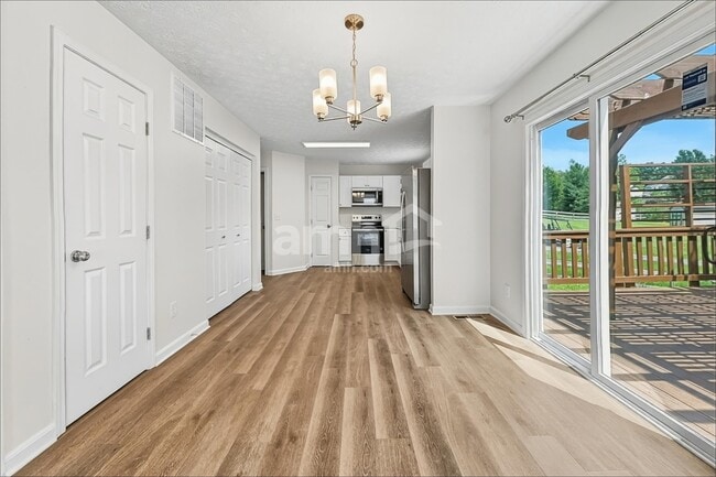 Photo - 2044 Woodmere Ct