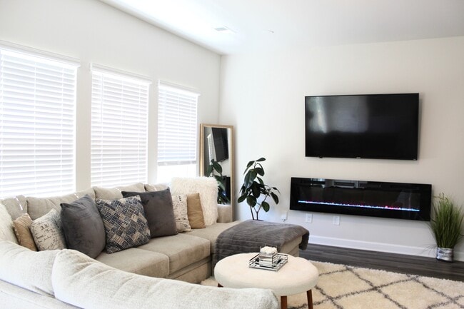 Photo - 2115 Belterra Dr