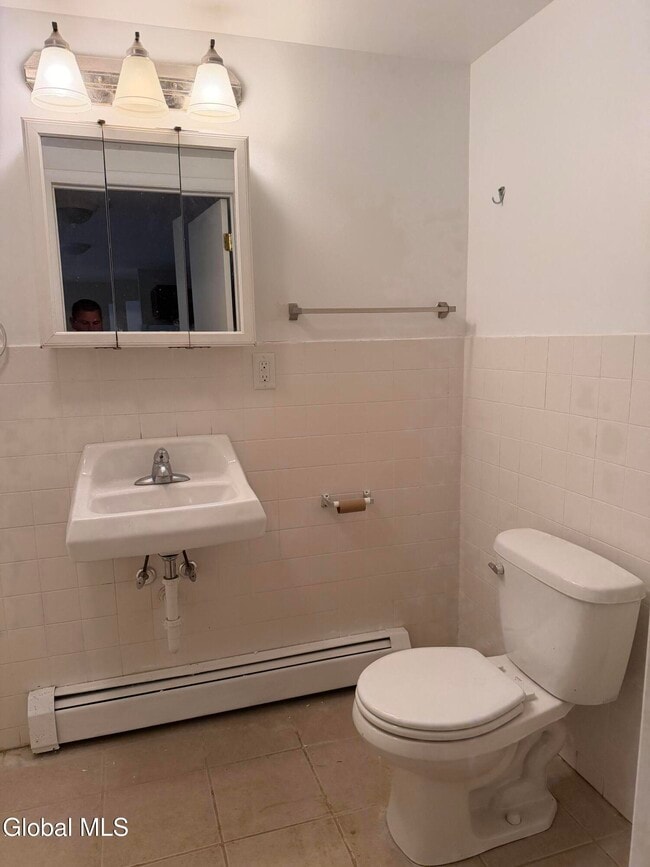 Photo - 2938 NY-7 Unit 1