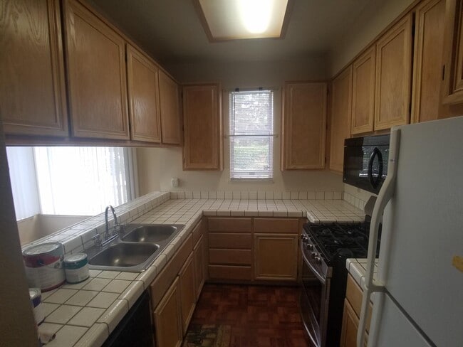 Photo - Prime Location Richmond Marina Townhouse