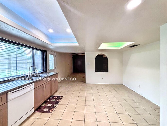 Photo - 5538 W Ridgecreek Dr