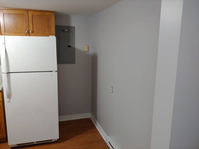 Photo - 347 Queenston St Unité 1