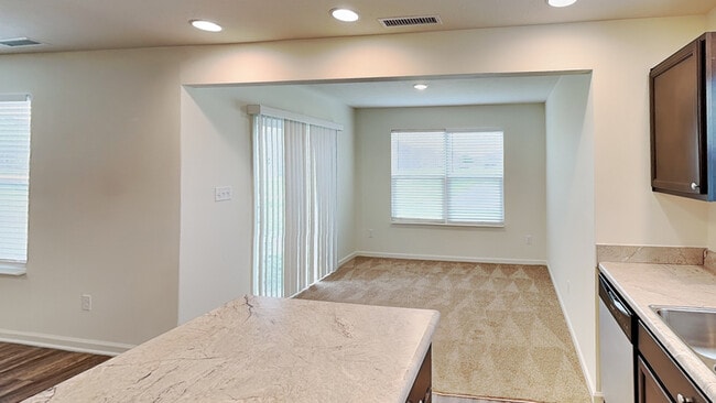 Photo - 2835 Strauss Ln