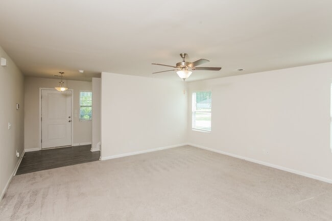 Photo - 2075 Barnhart Dr