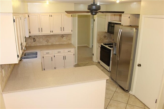 Photo - 3921 Emerson St