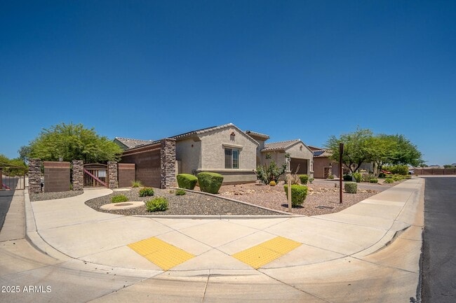9752 W Rowel Rd