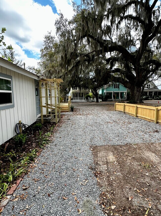 Graveling to be complete - 1006 11th St