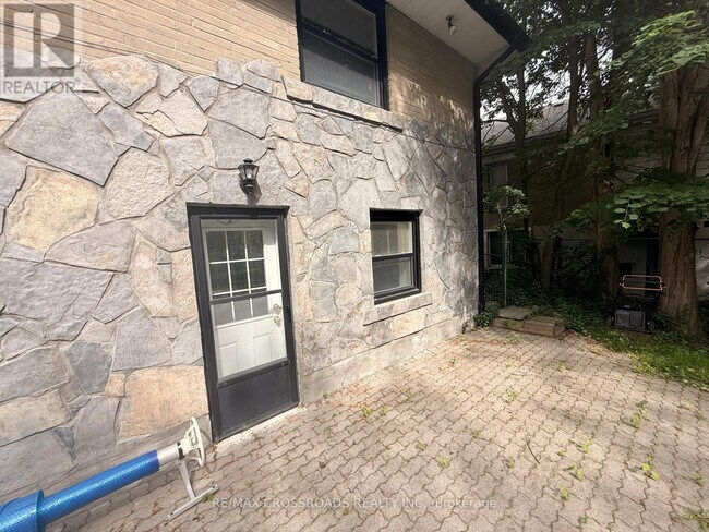 Photo - 23 Burnview Crescent