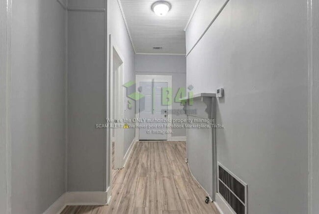 Photo - 705 Barnesville St