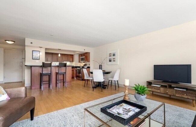 Photo - 1600 Beacon St Unit 808