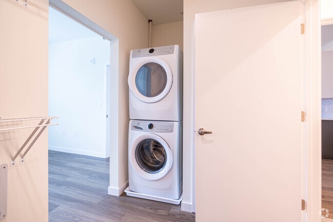 Ellington- 1HAB, 1BA - The Ella Scotts Addition