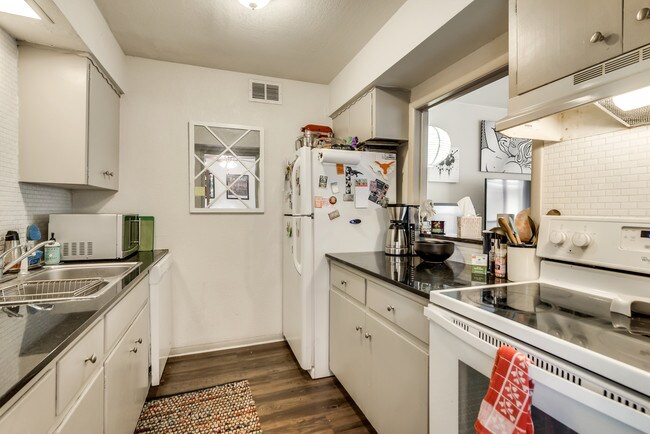 5330 Junius